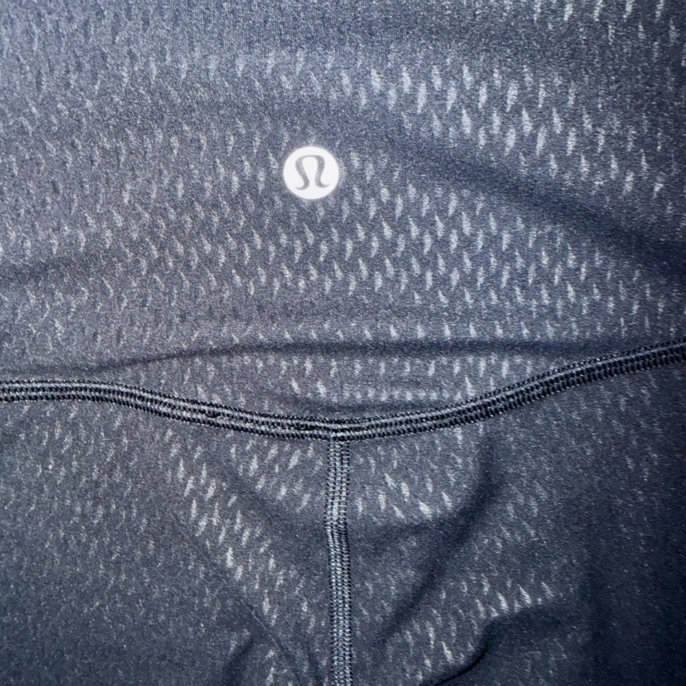 Lululemon Align II NULU Black High Rise size 2 Diverge Emboss 25" Leggings - Picture 5 of 8